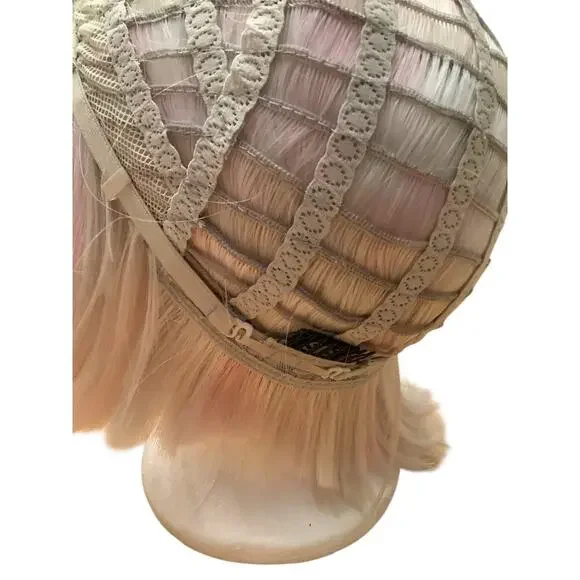 SIS HEAT RESTSTANT SYNTHETIC FIBER WHITE SHORT WIG - Picture 7 of 9